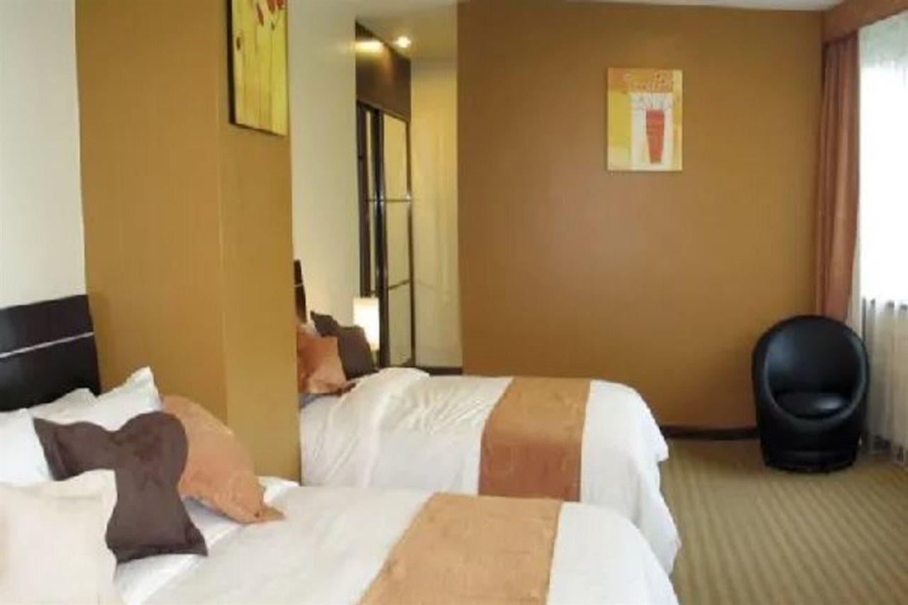 Hock Lee Hotel & Residences Kuching Extérieur photo