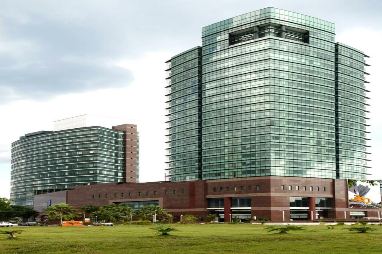Hock Lee Hotel & Residences Kuching Extérieur photo