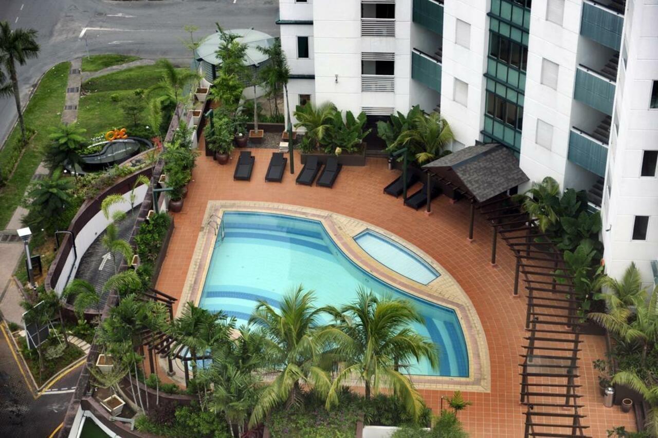 Hock Lee Hotel & Residences Kuching Extérieur photo
