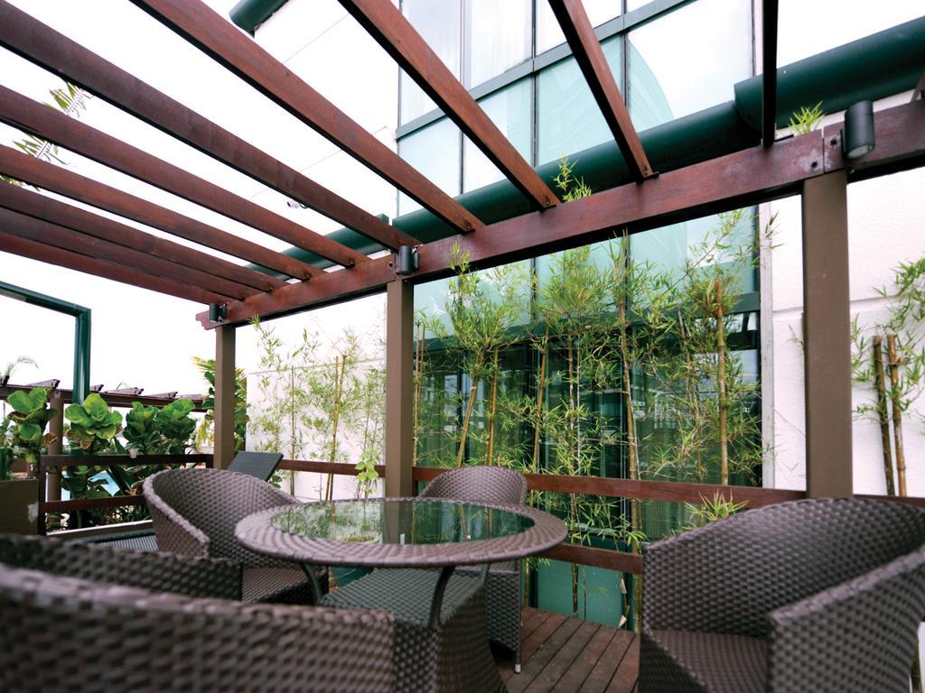 Hock Lee Hotel & Residences Kuching Extérieur photo